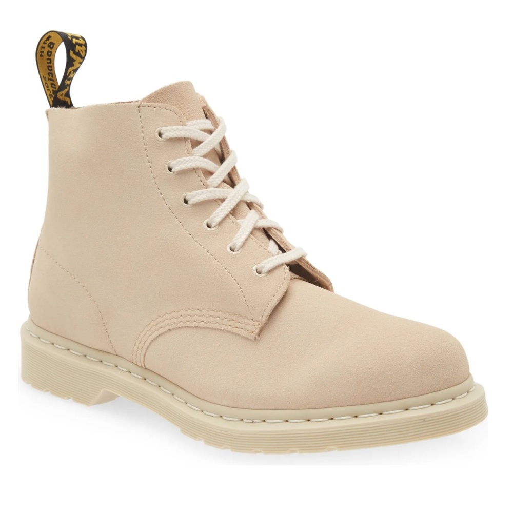 Dr. Martens 101 Mono Lace-Up Boot Women’s size 9